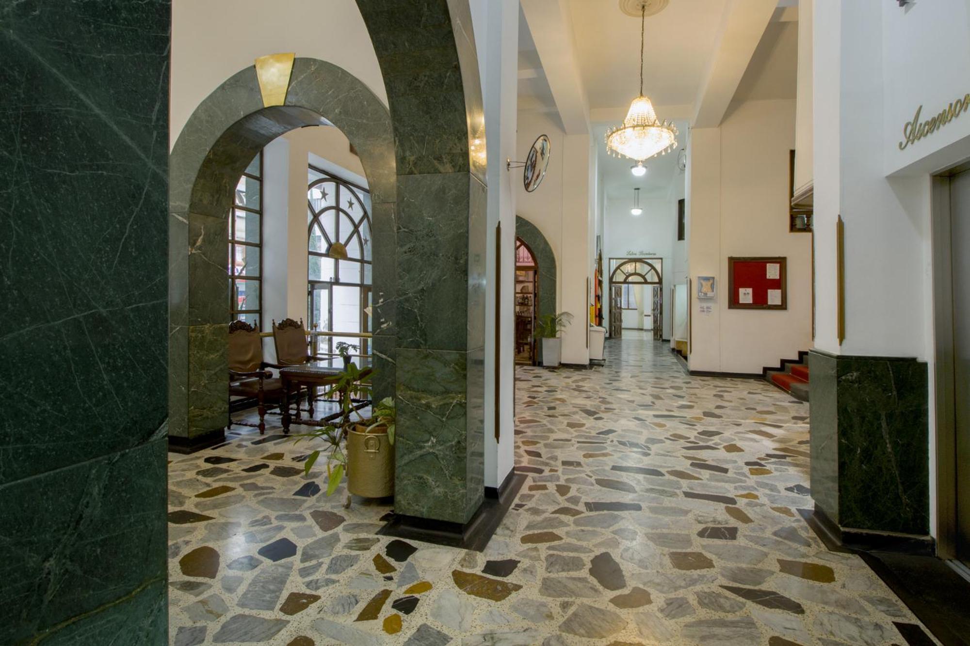 El Gran De Hotel 4*